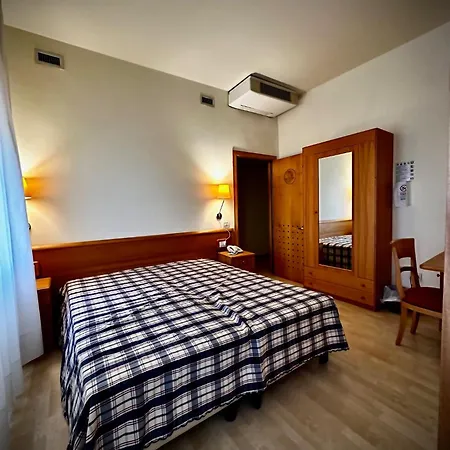 Ponte Molo Hotel Porto Tolle