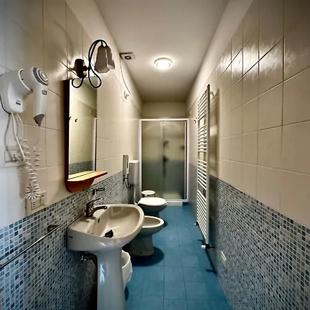 Ponte Molo Hotel 3*